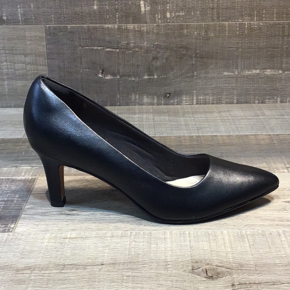 Clarks - Illeana Tulip Pump - Picture 2 of 6